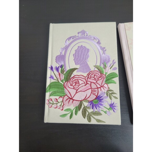 Set of bridgerton embroidered notebooks - Picture 2 of 7